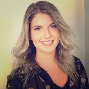 Meet your Posher, Nicole